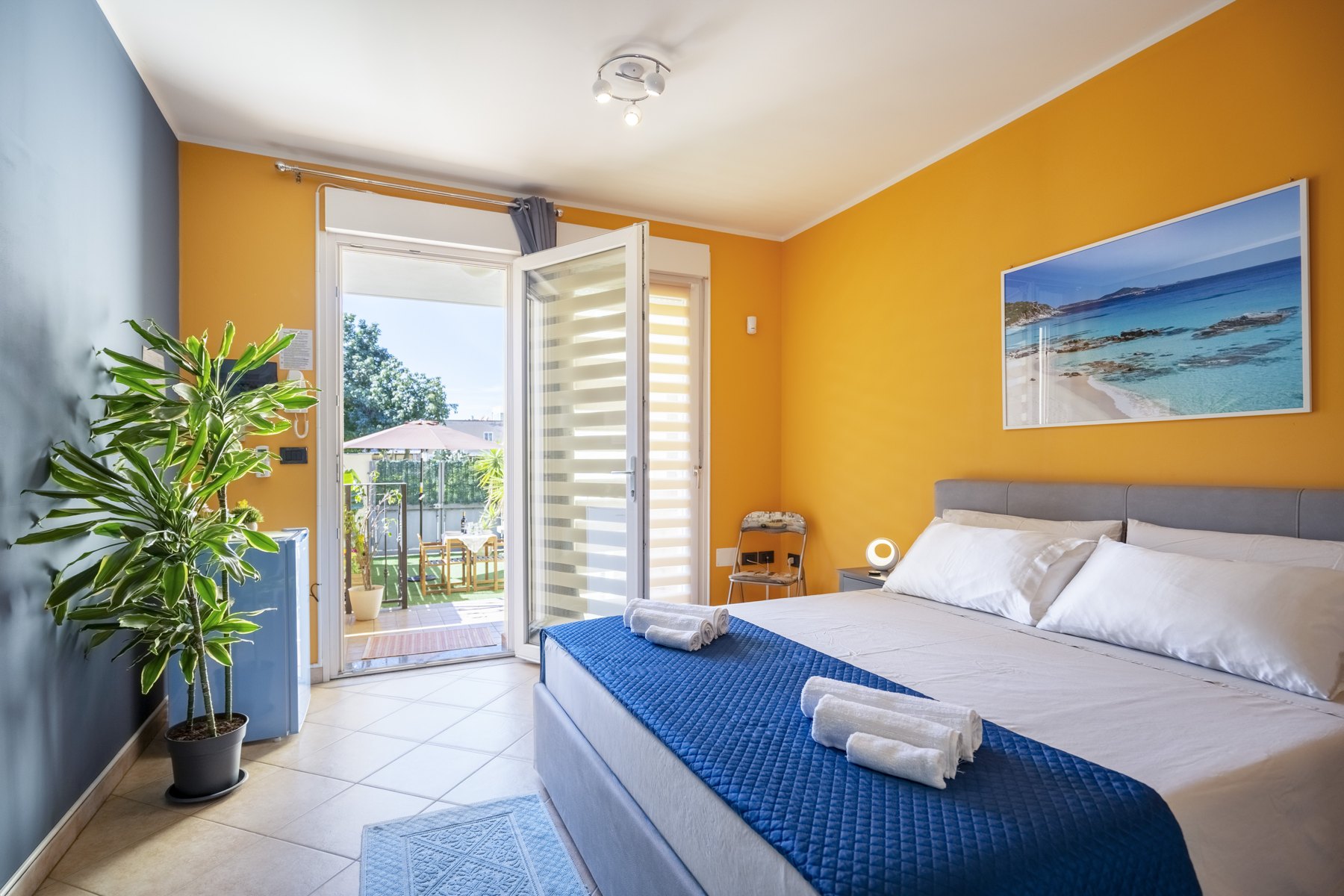 Giardino Privato + BBQ — bed and garden access