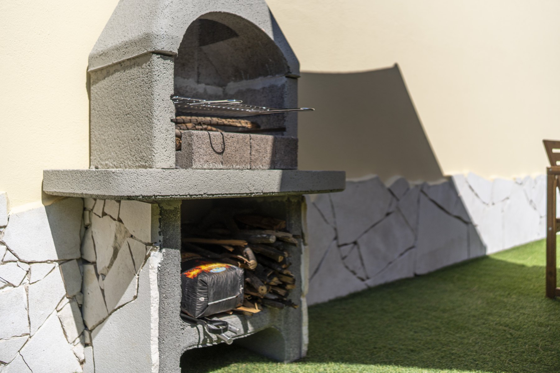 Giardino Privato + BBQ — Barbecue