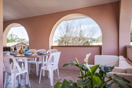 Villa Ornella — Patio arredato